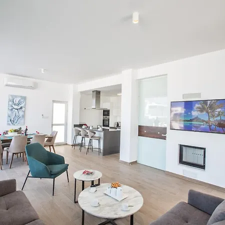 Olivine Pearl * Protaras