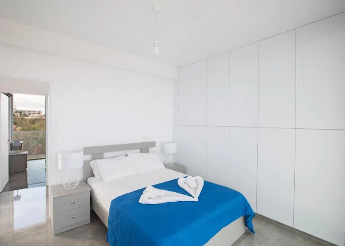 Olivine Pearl Protaras