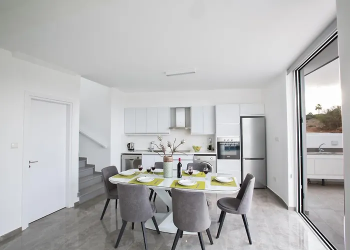 Olivine Pearl Villa Protaras