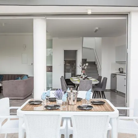 Olivine Pearl Villa *