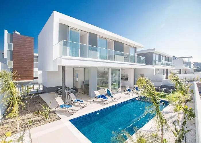 Olivine Pearl Villa Protaras