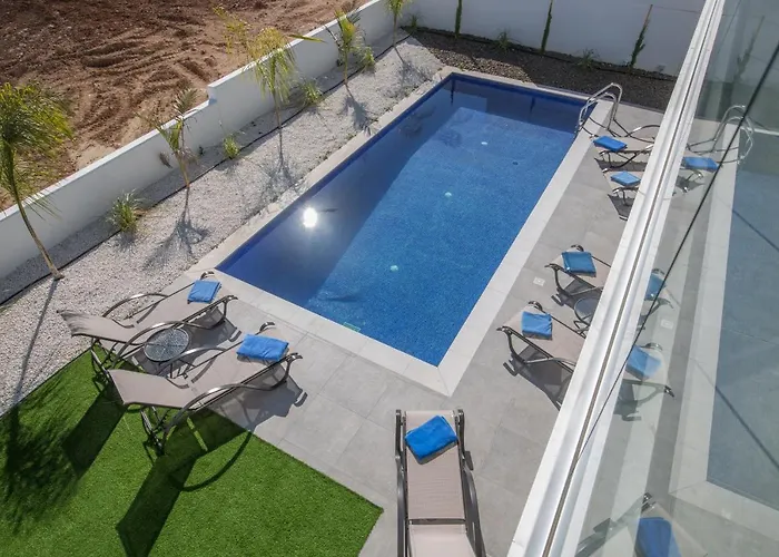 Olivine Pearl Villa *