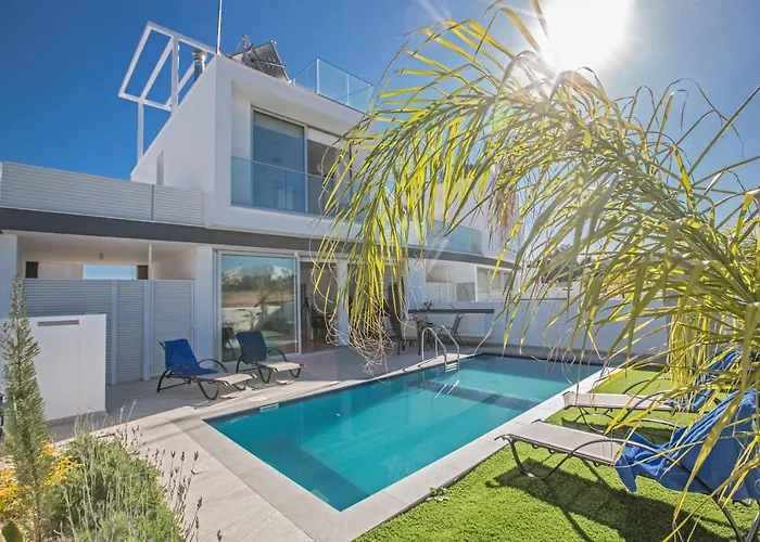 Olivine Pearl Villa *